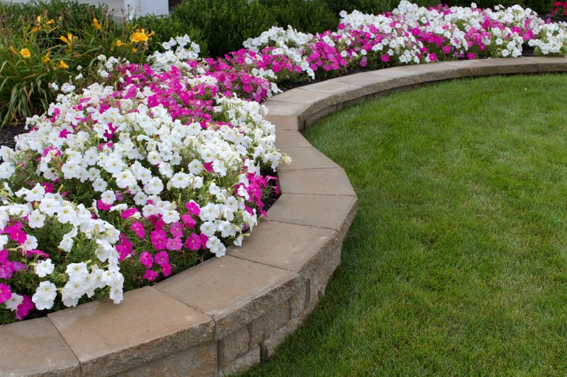 Flower Landscaping in Honolulu, HI